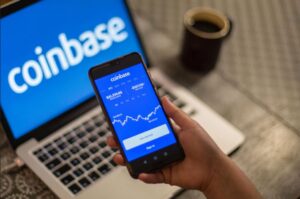 كوين بيس (Coinbase) أفضل منصة للمبتدئين للاستثمار في العملات المشفرة