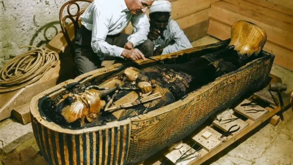 الإهتمام الأثري بمصر وعلاقته بلعنة الفراعنة